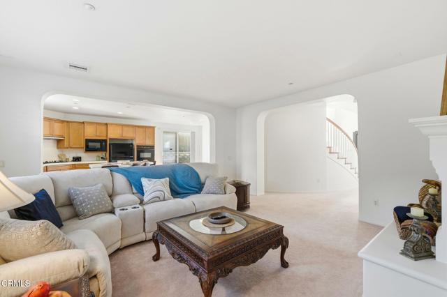 Detail Gallery Image 13 of 57 For 3325 Eagle Bend Ln, Oxnard,  CA 93036 - 4 Beds | 3 Baths