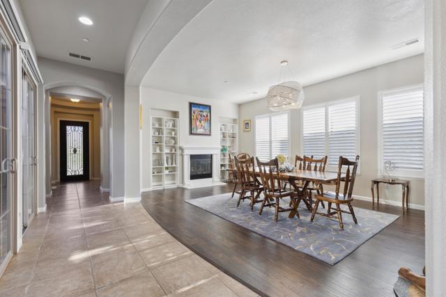 Image 4 of 38 For 104 Estrella Court