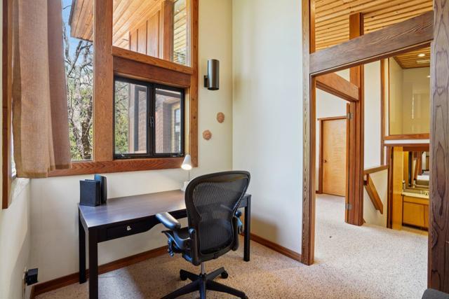 55491 Howland, Idyllwild CA: https://media.crmls.org/mediaz/4e755082-d413-4673-a914-5ca94c12e194.jpg
