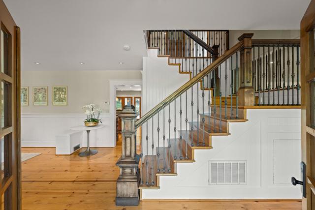 1353 Edgewood Road, Redwood City CA: https://media.crmls.org/mediaz/4e756c3b-2101-4f61-a138-334c6efba4ac.jpg