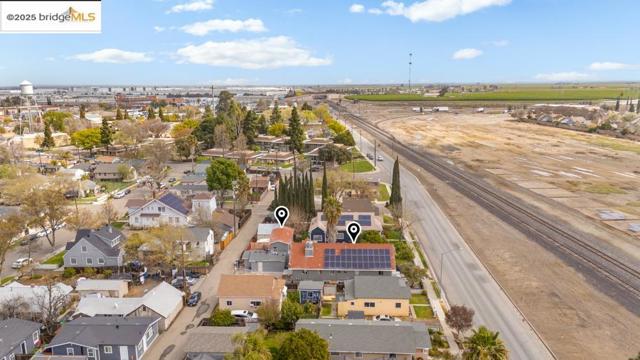 127 E 6th, Tracy CA: https://media.crmls.org/mediaz/4e783dad-10c1-42fb-9f82-024130cb9b45.jpg