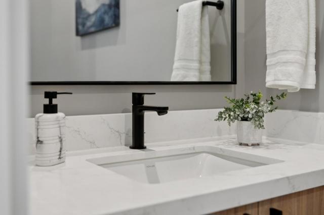 1433 Floribunda Avenue, Burlingame CA: https://media.crmls.org/mediaz/4e78bf8e-1247-4fd0-bb68-cfd2511f8b1d.jpg