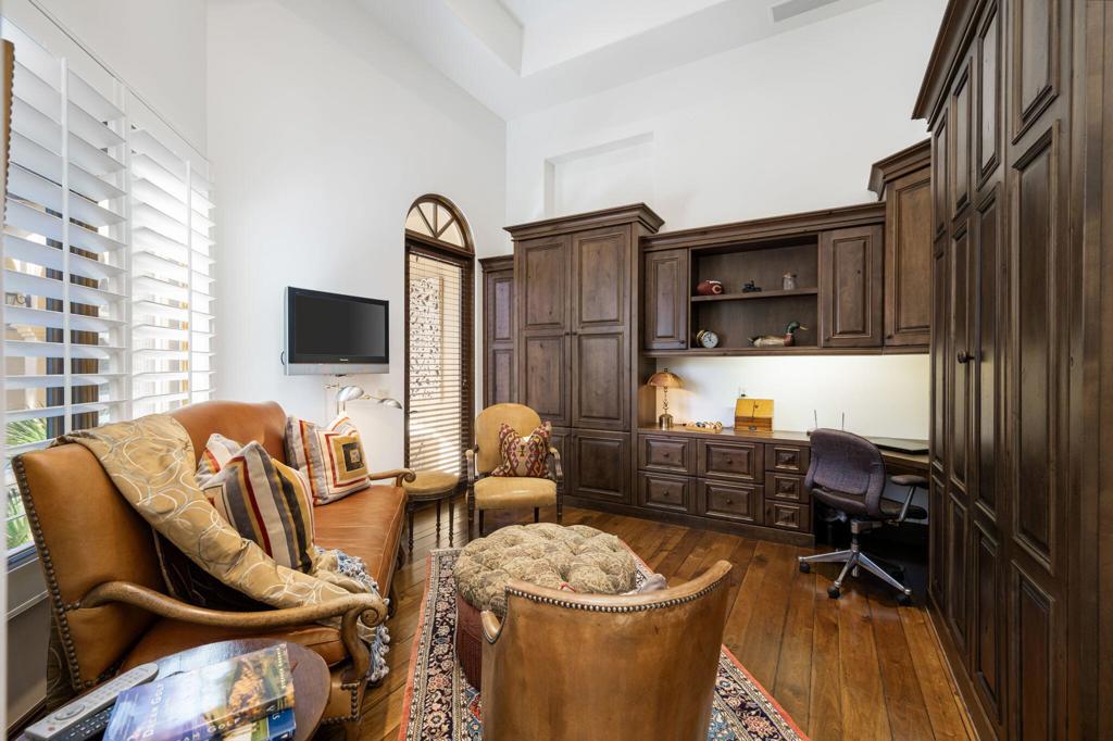 MLS #219138371DA image #18