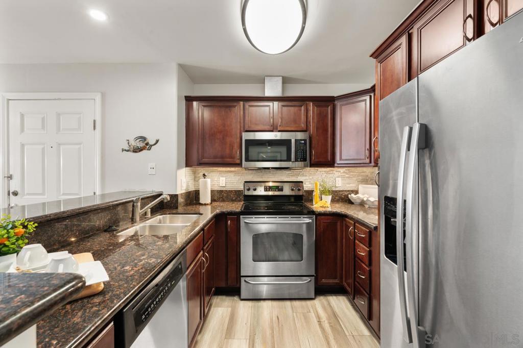 5402 Balboa Arms - photo 13
