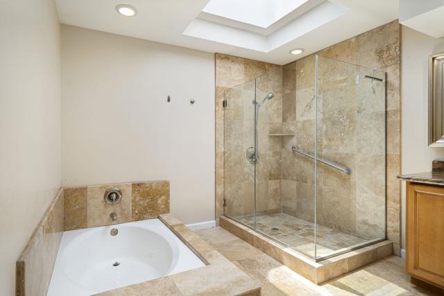 2 Rutgers Court, Rancho Mirage CA: https://media.crmls.org/mediaz/4e7a3fa9-c12b-4208-aeda-1fd8ea49347a.jpg
