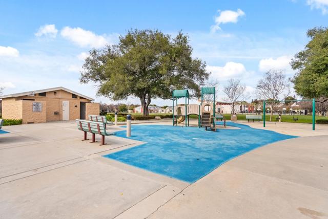 952 Cole Place, Santa Clara CA: https://media.crmls.org/mediaz/4e7a8afc-54b8-4a58-8e93-2d9213fa3ec3.jpg