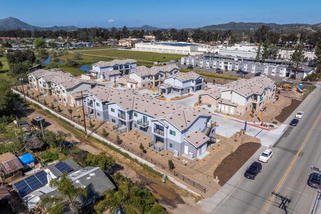 523 16Th Street, Ramona CA: https://media.crmls.org/mediaz/4e7b5dc6-eb98-452d-869b-953cdd2de90a.jpg