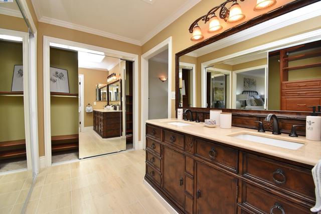 1626 Harlan Dr, Danville CA: https://media.crmls.org/mediaz/4e7ce944-b52a-444d-9c93-22a78eea6d9c.jpg