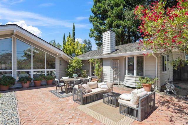 20345 Argonaut Drive, Saratoga CA: https://media.crmls.org/mediaz/4e7cf3a1-88f7-45c9-84c8-2b877d1eaa9c.jpg