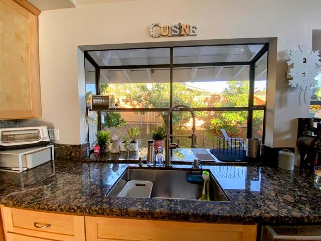 5727 Honors Dr., San Diego CA: https://media.crmls.org/mediaz/4e7ea53e-66b4-4d5b-9d19-0a8974e6b643.jpg