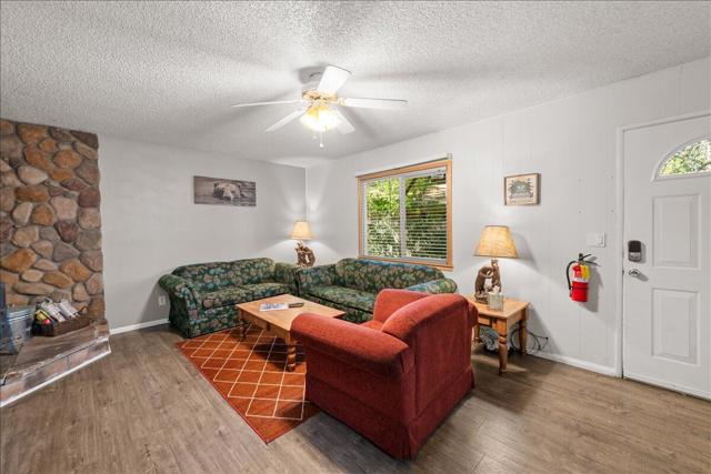 880 Jaybird Lane, Big Bear, CA 92315
