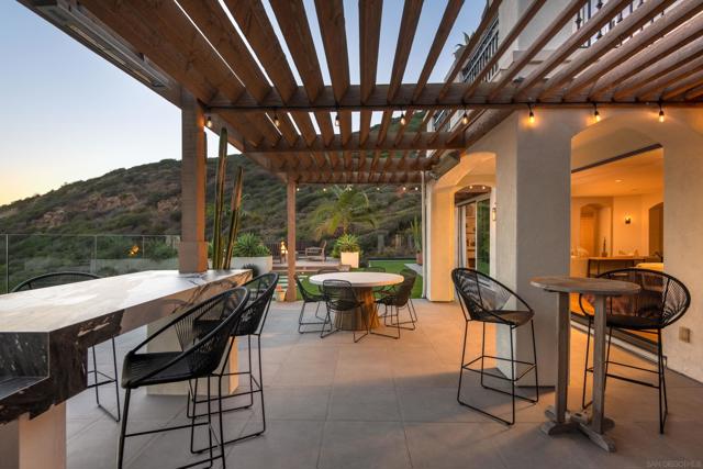 1432 Schoolhouse Way, San Marcos CA: https://media.crmls.org/mediaz/4e7f01e7-93c3-47ea-9bd8-4c0c56d184c1.jpg