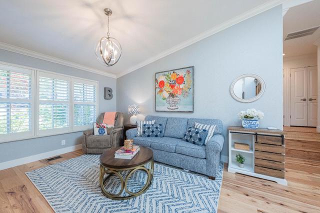 25552 Meadowview Circle, Salinas CA: https://media.crmls.org/mediaz/4e7f5d63-383b-4467-a4b4-fd7599274ea4.jpg