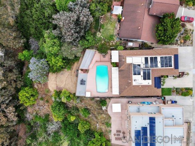 6667 Edmonton Ave, San Diego CA: https://media.crmls.org/mediaz/4e7f7bf7-1794-4f72-9fa2-4bf1bb767585.jpg