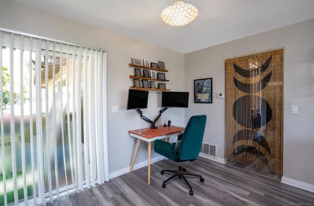 921 Amistad Ct D, El Cajon CA: https://media.crmls.org/mediaz/4e80366e-12db-4fde-8e36-a588c927dc89.jpg