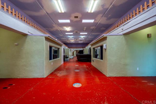 9780 Dunbar Ln Lane, El Cajon CA: https://media.crmls.org/mediaz/4e817977-67bf-4aaa-b87b-941b376a3c03.jpg