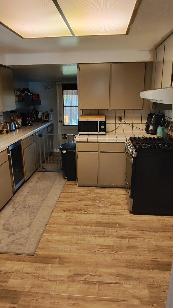 713 7th Street, Hollister CA: https://media.crmls.org/mediaz/4e825f88-f11f-4859-8605-a5a254c0d8c0.jpg