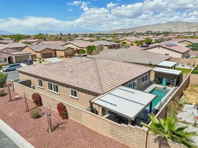 42912 Gazapo Court, Indio CA: https://media.crmls.org/mediaz/4e82bcfe-ebd1-428f-8a9d-4c5c27cdc732.jpg