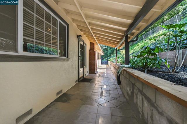 1451 Franklin Canyon Rd, Martinez CA: https://media.crmls.org/mediaz/4e82c0fd-ade9-4780-bcde-adf606b52408.jpg