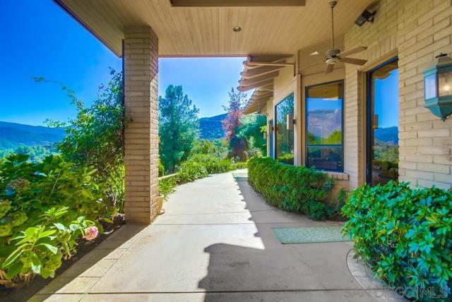 15731 Pauma Valley Dr., Pauma Valley CA: https://media.crmls.org/mediaz/4e83216c-9b81-46ac-934a-1935bb4f2fe0.jpg