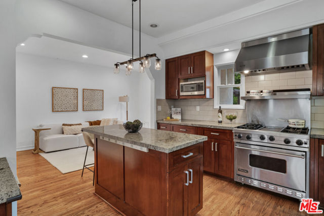 10615 Esther Avenue, Los Angeles CA: https://media.crmls.org/mediaz/4e839d16-8301-4e59-9d22-abdde9b8cdd3.jpg