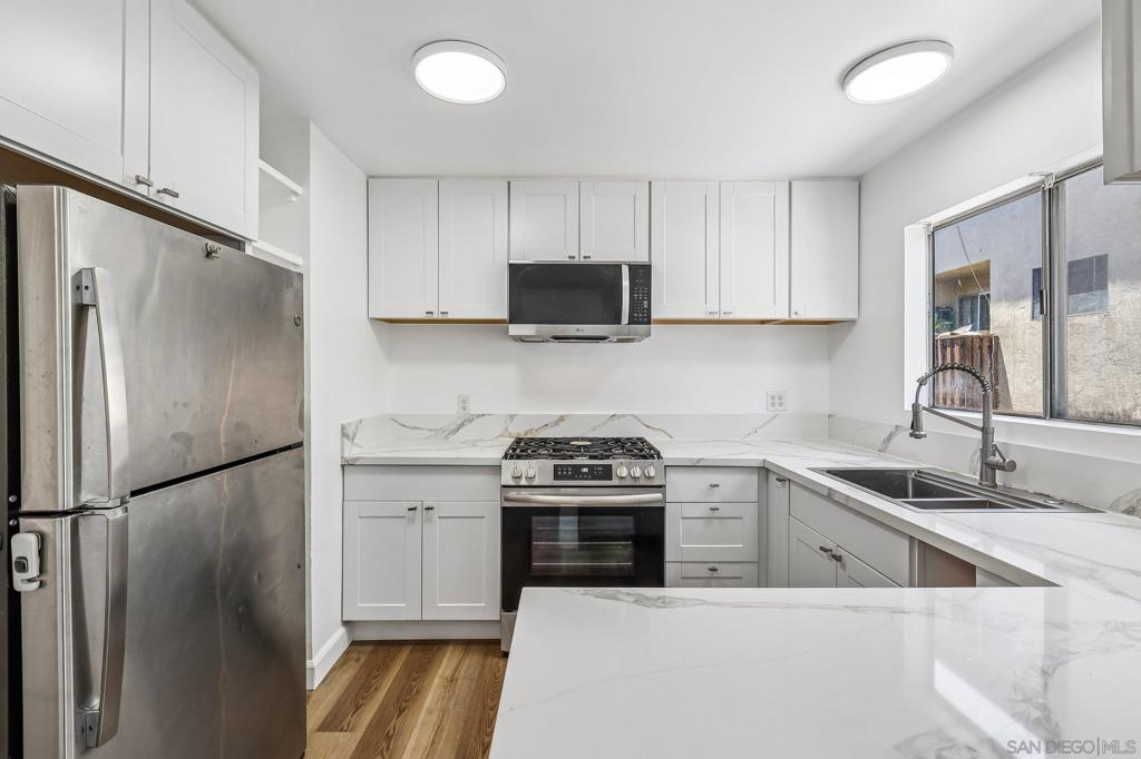3631 Lemona Avenue - photo 13