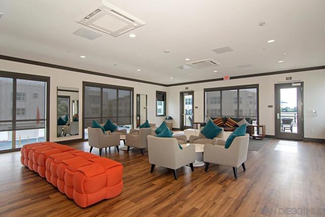 Image 21 of 22 For 5405 Beach Bluff Ln  224