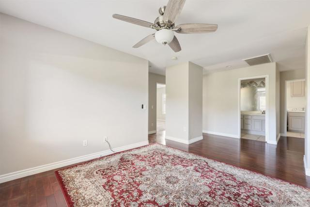 Detail Gallery Image 13 of 30 For 45808 Klamath Ct, Temecula,  CA 92592 - 3 Beds | 2/1 Baths