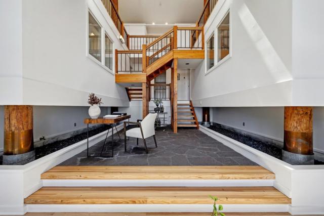 33 Bear Glen Drive, Woodside CA: https://media.crmls.org/mediaz/4e85756c-303e-4861-8d45-826dd7b8a229.jpg