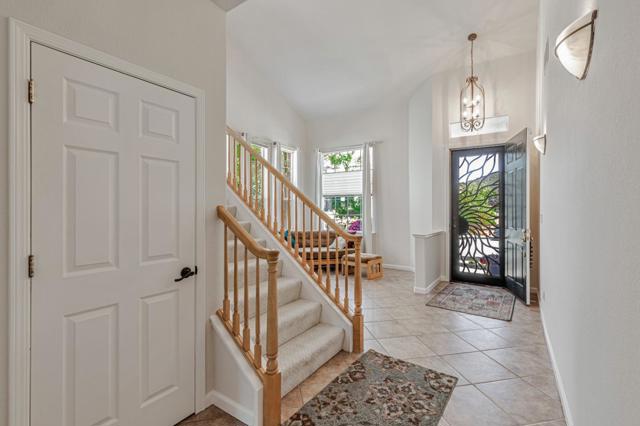975 Oak Brook Way, Gilroy CA: https://media.crmls.org/mediaz/4e85933e-608b-45e7-b02a-0d7d362197ce.jpg