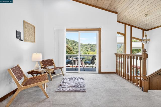 3846 Madera St, Pinole CA: https://media.crmls.org/mediaz/4e863bdc-1f43-476a-ad0d-6b761c179833.jpg