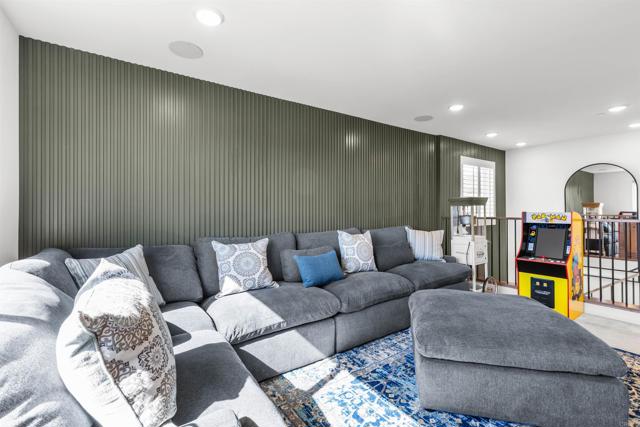 Detail Gallery Image 17 of 30 For 35076 Hacienda Heights, Fallbrook,  CA 92028 - 4 Beds | 3 Baths