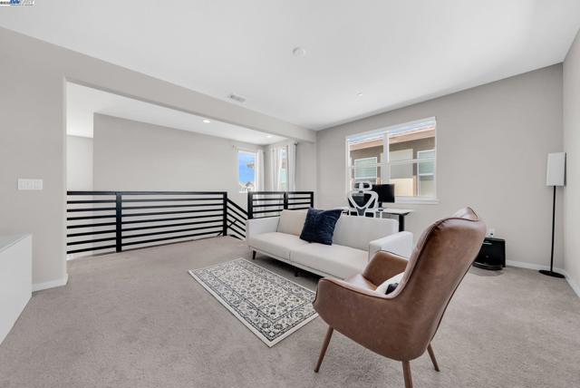 2859 Wylin Blvd, Lathrop CA: https://media.crmls.org/mediaz/4e86edb0-d814-4cad-909d-24b284a461ce.jpg