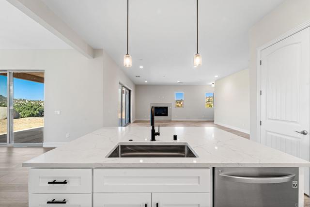 Detail Gallery Image 12 of 41 For 12635 via Vigneto #LOT 42,  Lakeside,  CA 92040 - 4 Beds | 2 Baths