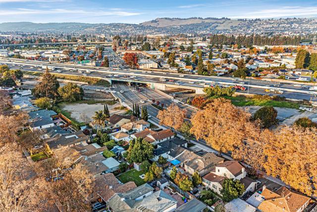 15741 Hesperian Boulevard, San Lorenzo CA: https://media.crmls.org/mediaz/4e87dc17-035a-4fd6-8e1a-b9642c337e42.jpg