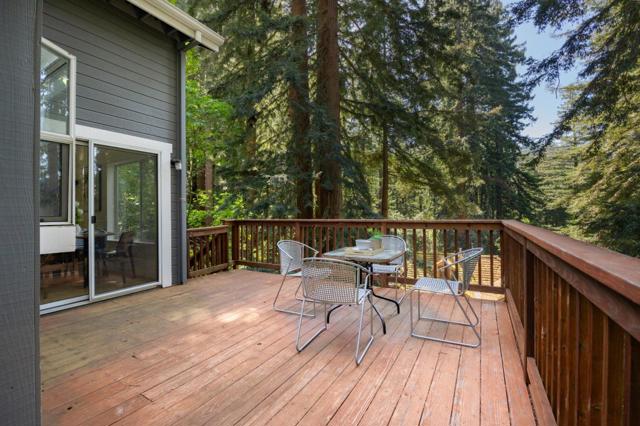 22021 Old Santa Cruz Highway, Los Gatos CA: https://media.crmls.org/mediaz/4e88147c-34fc-43a1-ab80-bba740e31002.jpg