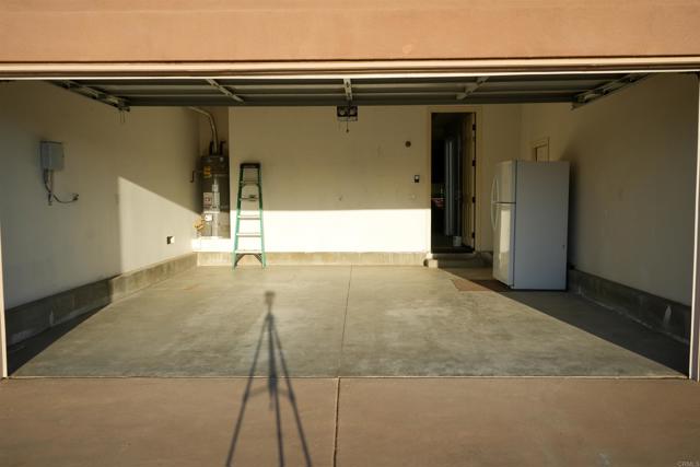 Image 11 of 45 For 417 Cedros Ave