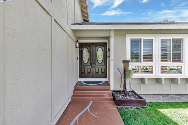 38957 Altura Street, Fremont CA: https://media.crmls.org/mediaz/4e889037-e3cb-4181-868b-ecfde104a4f0.jpg
