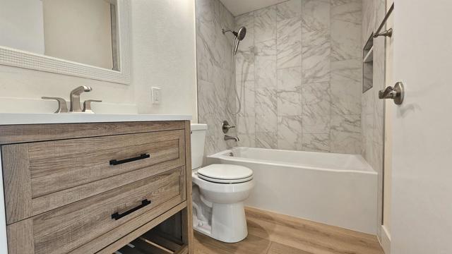 Detail Gallery Image 9 of 18 For 6853 Shearwaters Dr, Carlsbad,  CA 92011 - 3 Beds | 2 Baths