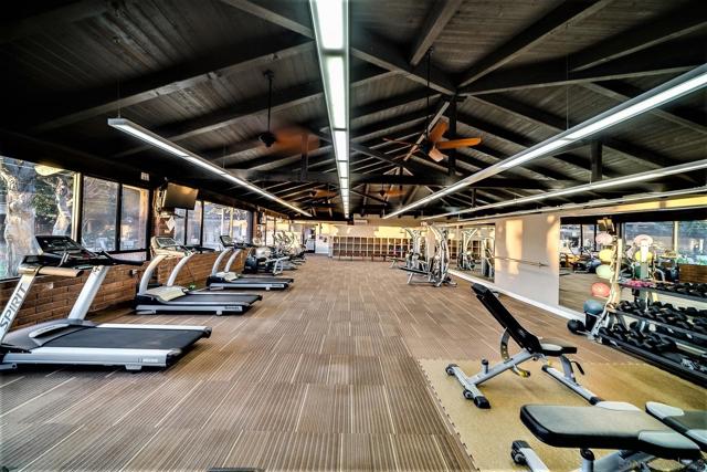 7004 San Bartolo, Carlsbad CA: https://media.crmls.org/mediaz/4e8a2c05-384d-4559-9a2f-3a2ea7888d60.jpg