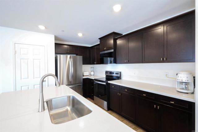 Detail Gallery Image 12 of 40 For 25601 Pine Ridge Rd, Homeland,  CA 92548 - 3 Beds | 2 Baths