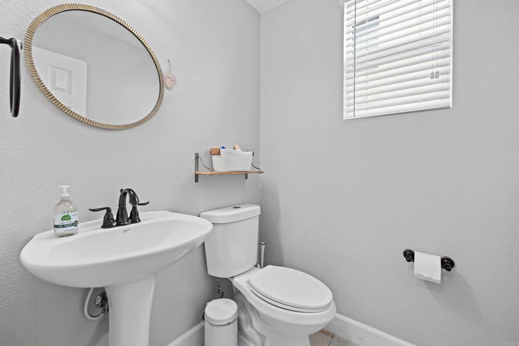 765 Avenida Abeja - photo 11