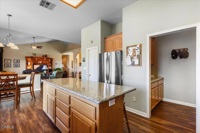 Detail Gallery Image 20 of 63 For 30730 Fox Ridge Ct, Tehachapi,  CA 93561 - 4 Beds | 3 Baths