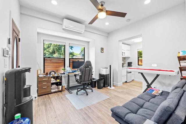 251 Middlefield Road, Palo Alto CA: https://media.crmls.org/mediaz/4e8d59a3-7c8b-4844-902f-662dccb144d2.jpg