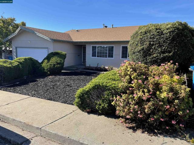 931 N Camino Alto Drive, Vallejo CA: https://media.crmls.org/mediaz/4e8d9d18-64a5-4022-b053-b4a7d1562667.jpg
