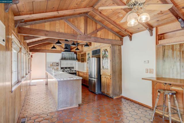 6180 HILLSIDE DRIVE, El Sobrante CA: https://media.crmls.org/mediaz/4e8da26f-8bb4-4776-9279-4d2685a5da2e.jpg