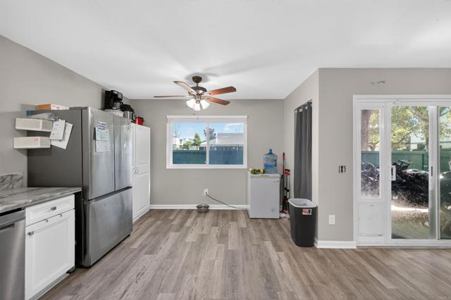 Detail Gallery Image 6 of 26 For 1817 E Grand Ave #11,  Escondido,  CA 92027 - 2 Beds | 2 Baths