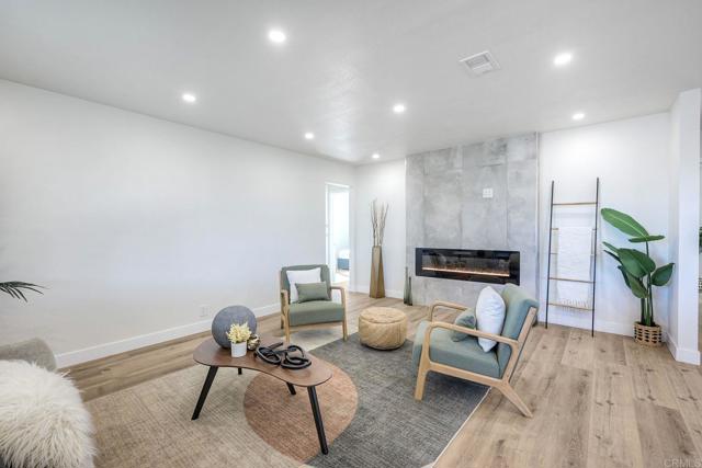 Detail Gallery Image 10 of 33 For 1350 Marabou Ln, Vista,  CA 92083 - 3 Beds | 2 Baths