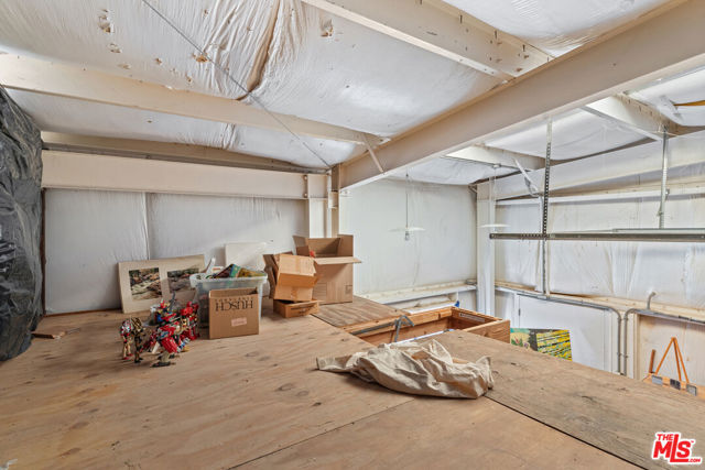 6349 Blanchard Canyon Road, Tujunga CA: https://media.crmls.org/mediaz/4e9022c6-67c3-4150-a819-7c36e839f024.jpg