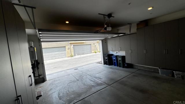2199 Bluestone Circle, Chula Vista CA: https://media.crmls.org/mediaz/4e90e13b-9783-4217-8778-1afc79ba4c07.jpg